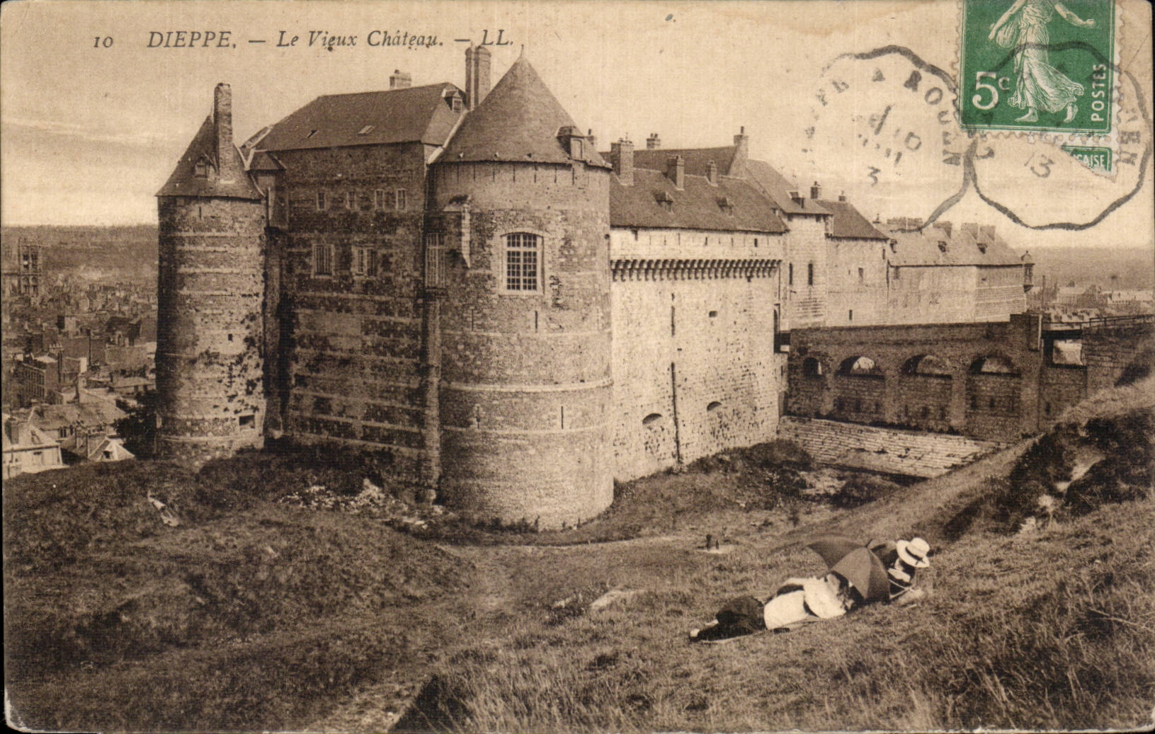 CPA Dieppe the old castle