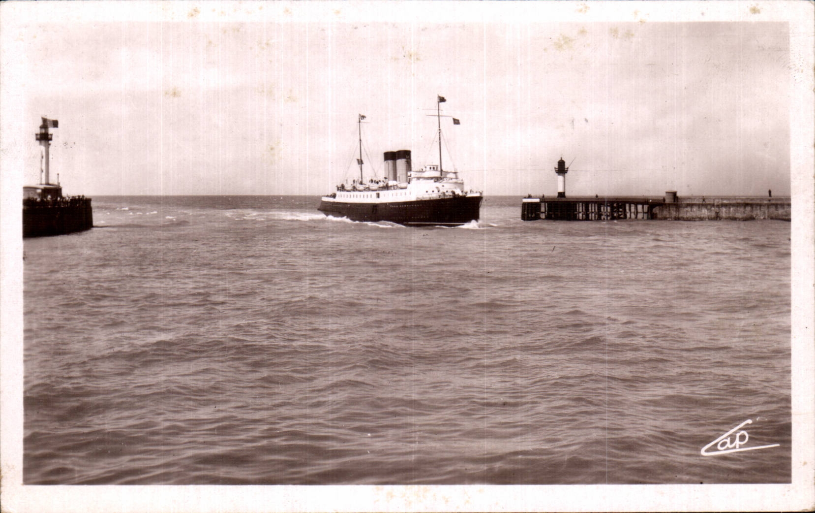 CPA Dieppe Entrance of the Trunk