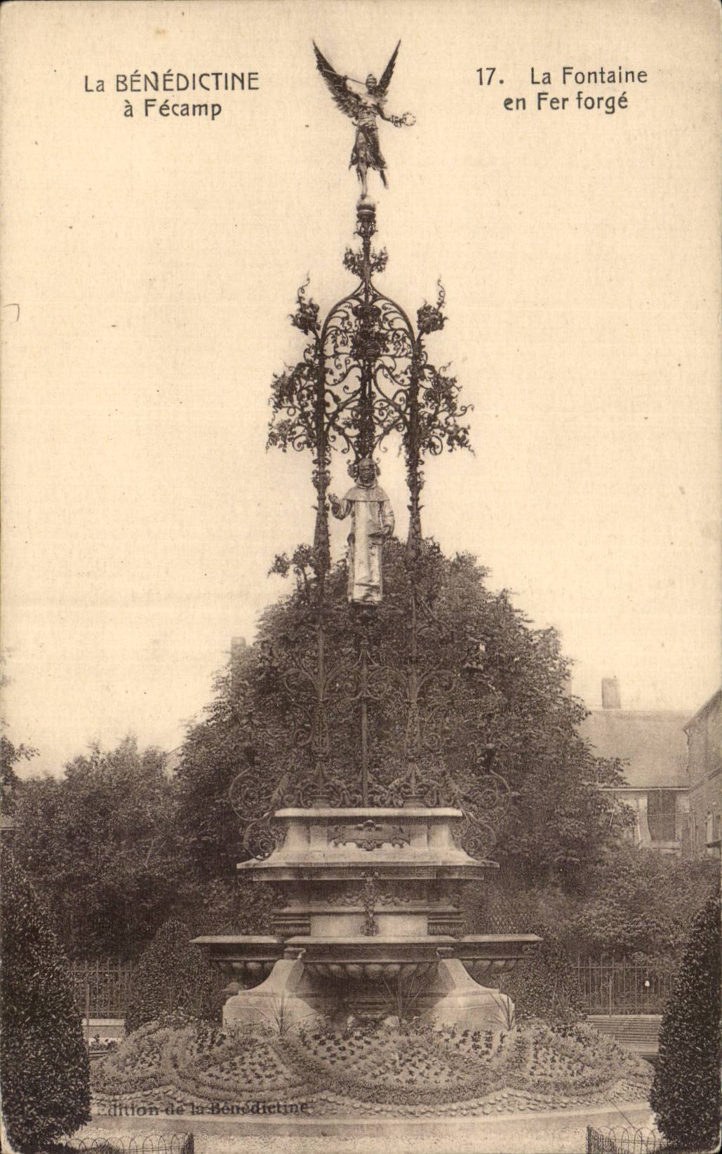 Fecamp el benedictino - la fuente del hierro labrado - CPA