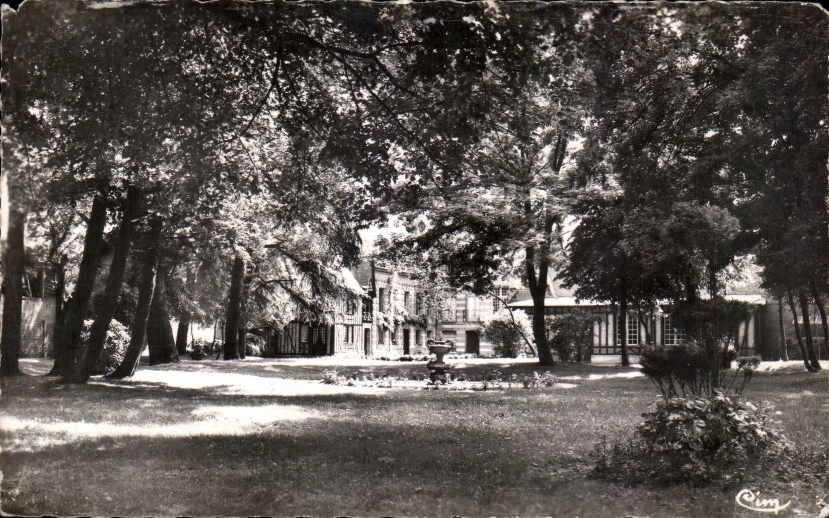Forging mills Water - Park of the Town hall - CPA