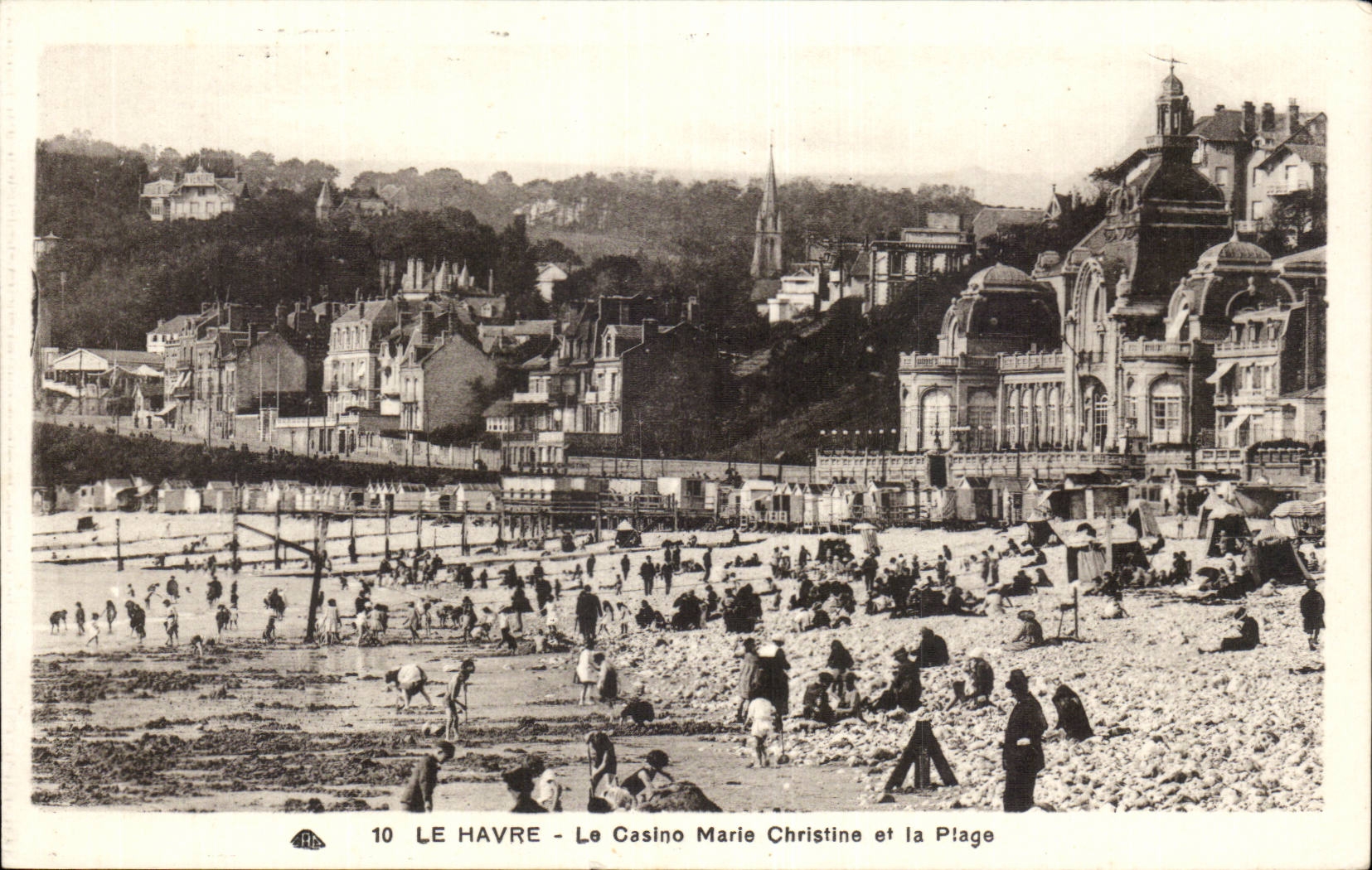 Le Havre el casino Marie Christine y la playa - CPA