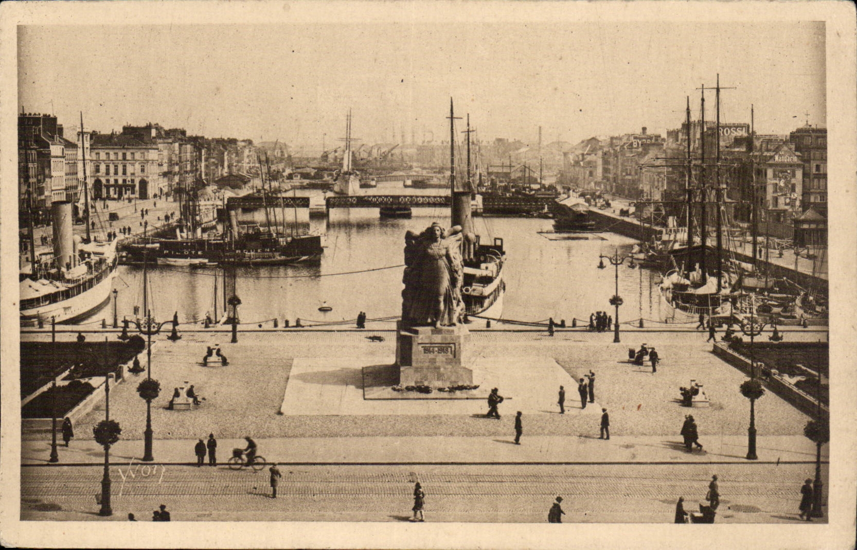 Le Havre - vista del anuncio publicitario del lavabo - el monumento de la guerra - CPA