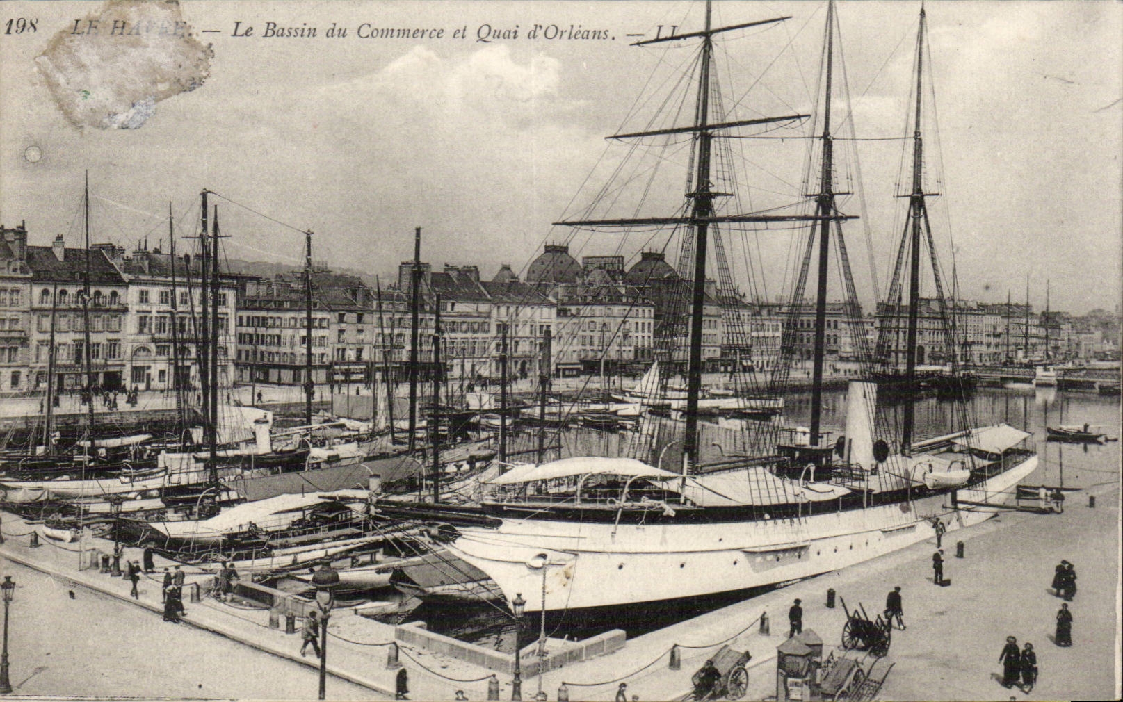 Le Havre el anuncio publicitario del lavabo y Quay de Orleans - CPA