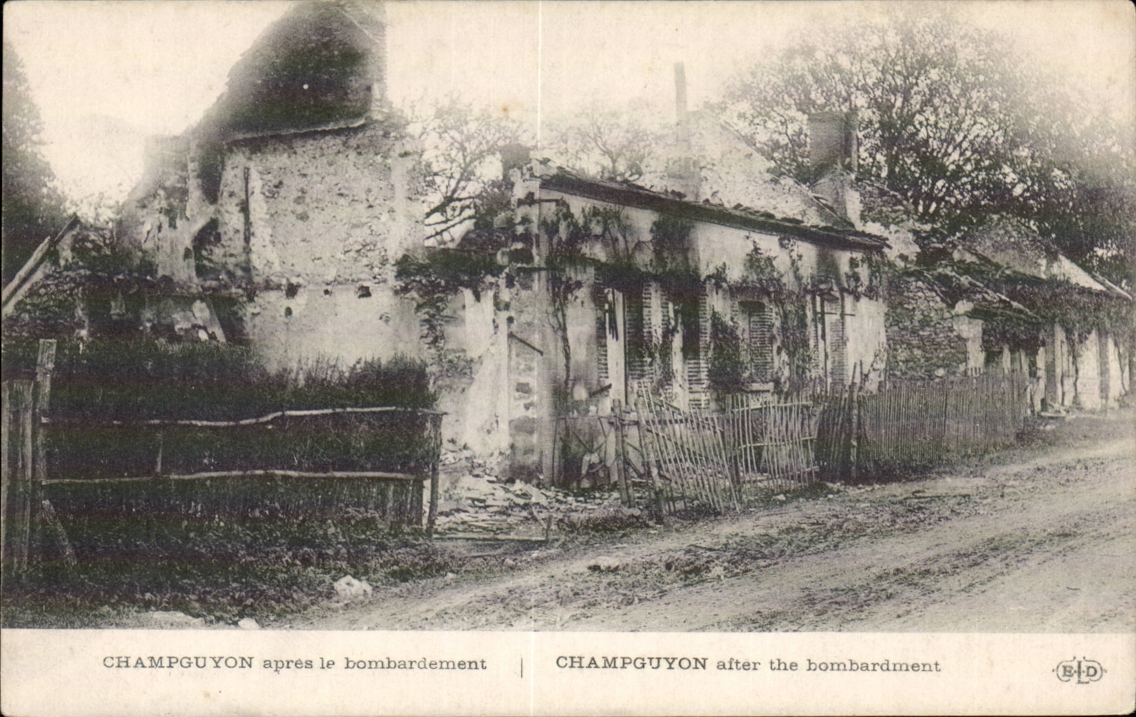 CPA Chatel Guyon after the bombardment
