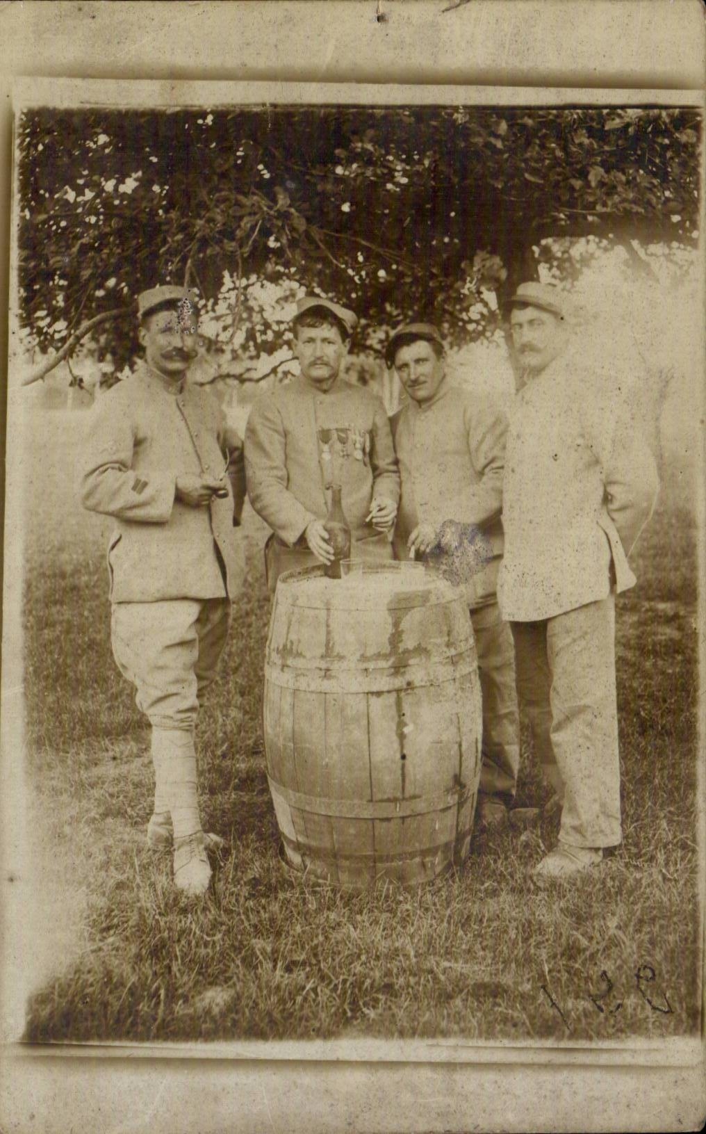 Real photo Militaria Soldiers