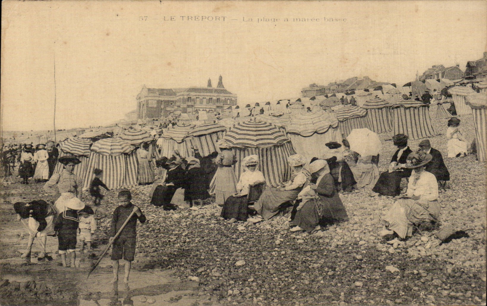 CPA Treport la playa tiene marea baja