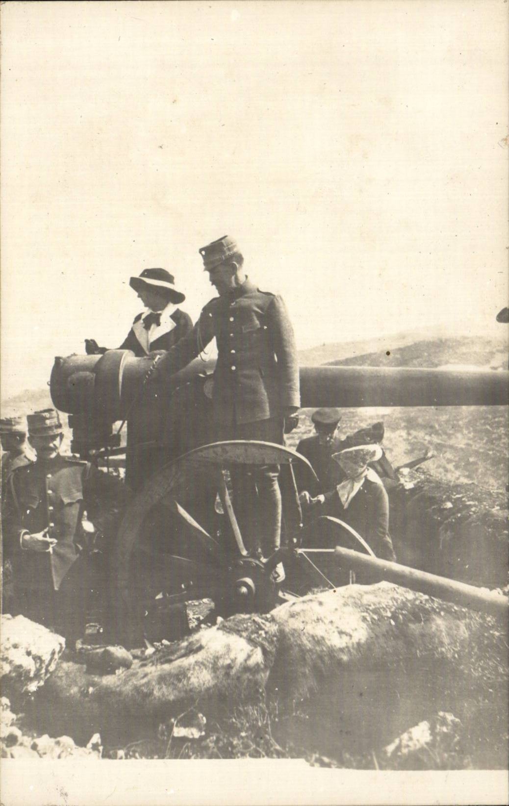 Arma verdadero del soldado de Militaria de la foto de CPA