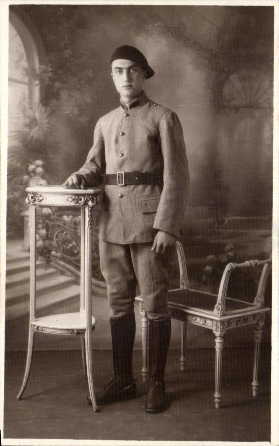 CPA Real photo Militaria Soldat Yvon Challier has Lyon May 2nd  1931