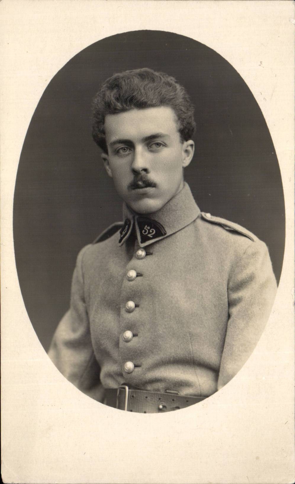 CPA Real photo Militaria Soldier