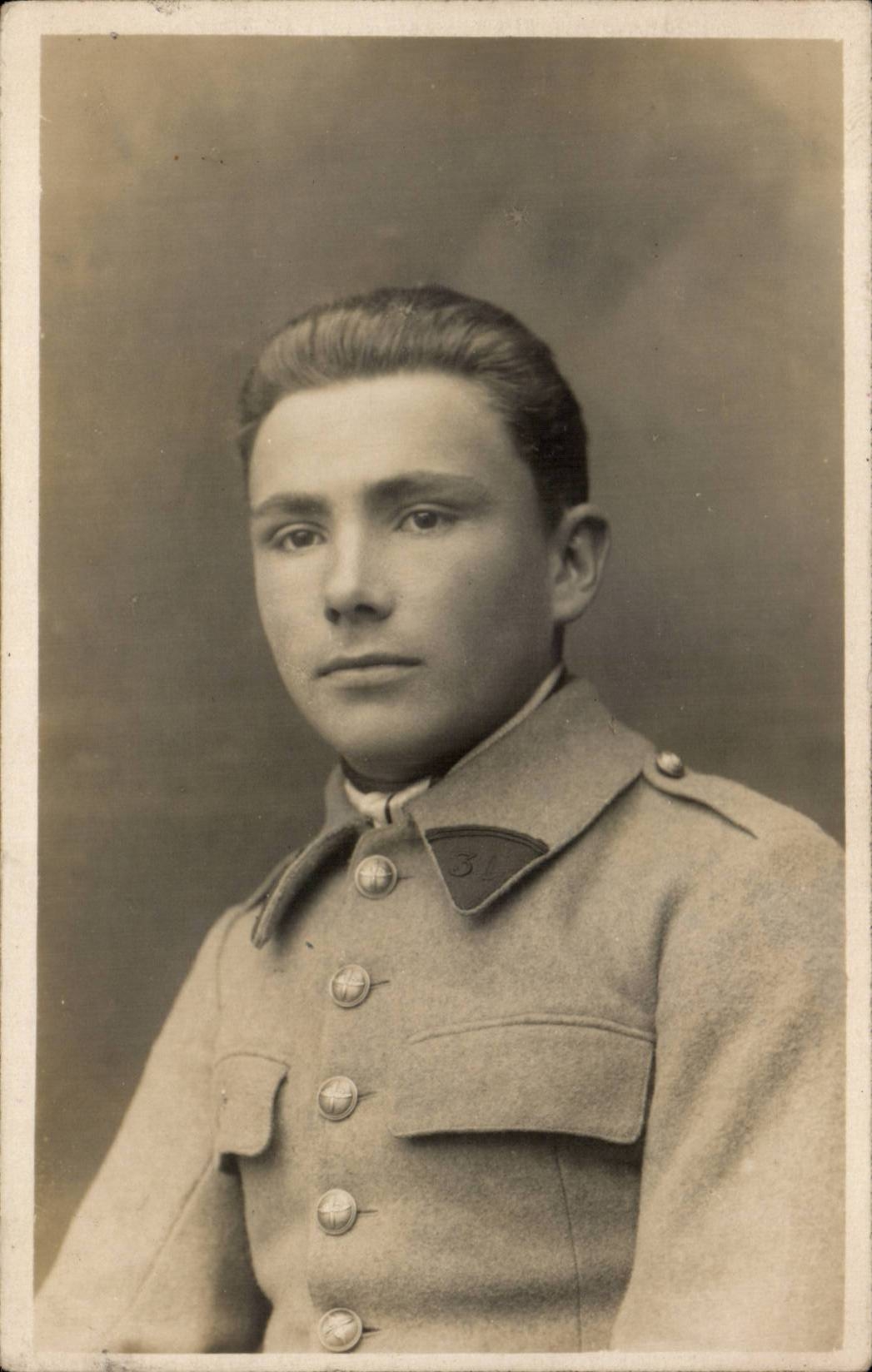 Real photo Militaria Soldier