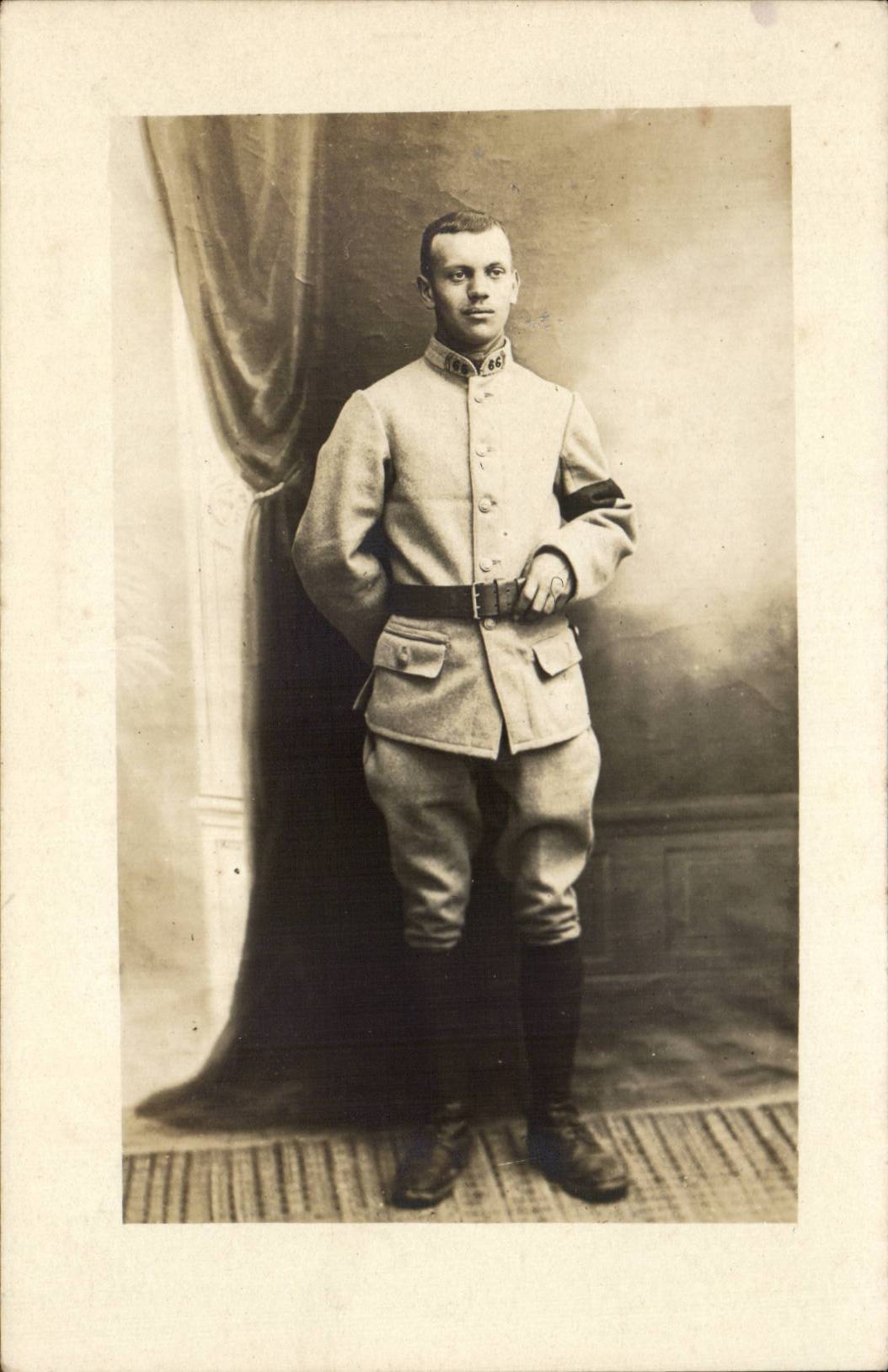 Real photo Militaria Soldier St Maixent