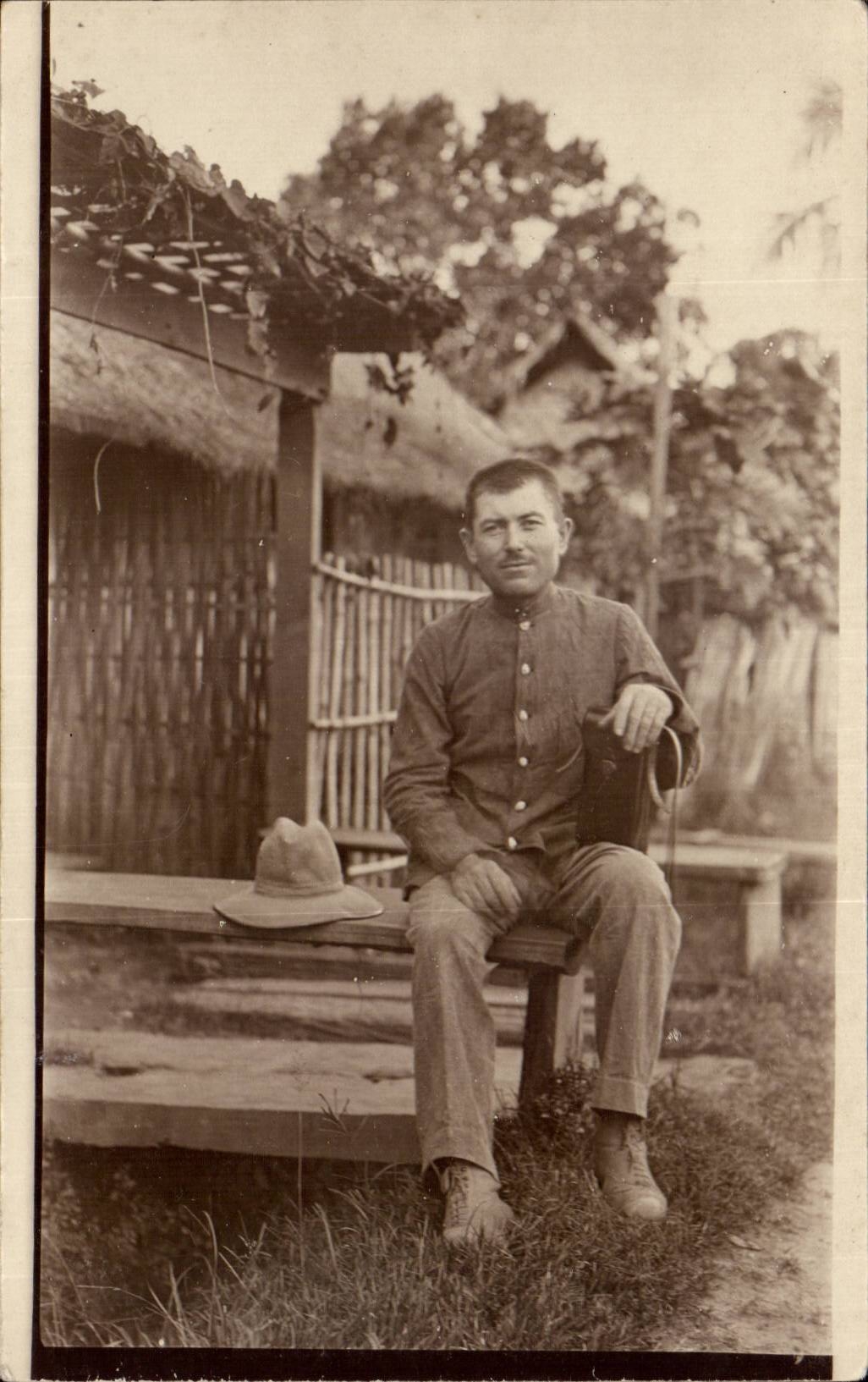 Real photo Militaria Soldier