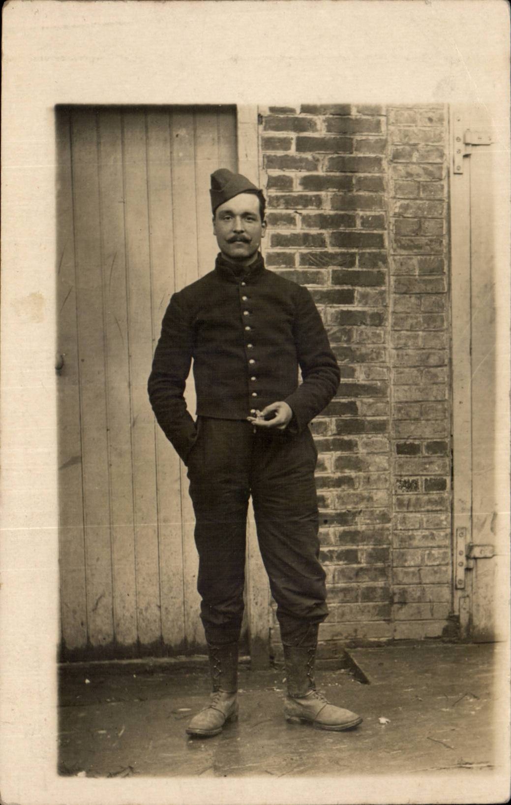 Real photo Militaria Hairy Soldier