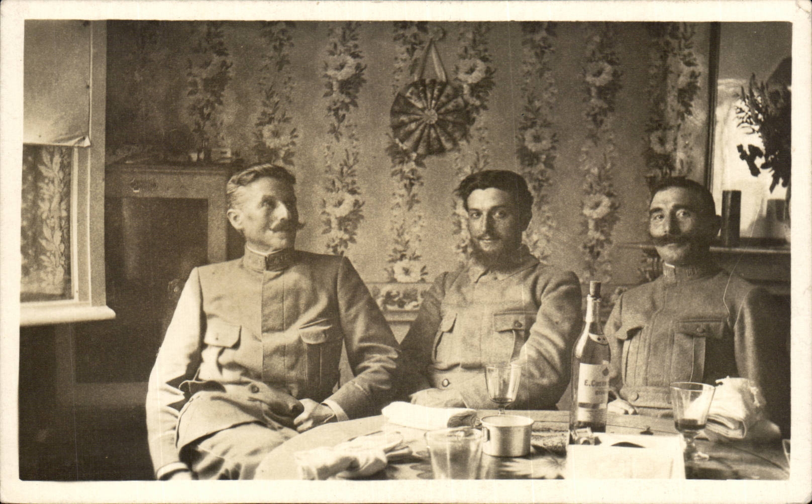 Real photo Militaria Soldier