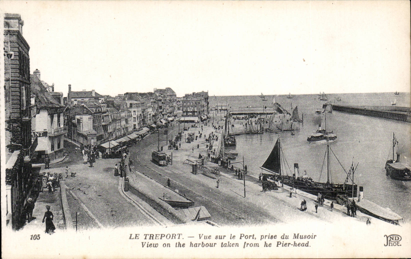 CPA Treport visto en el puerto tomado del Pierhead