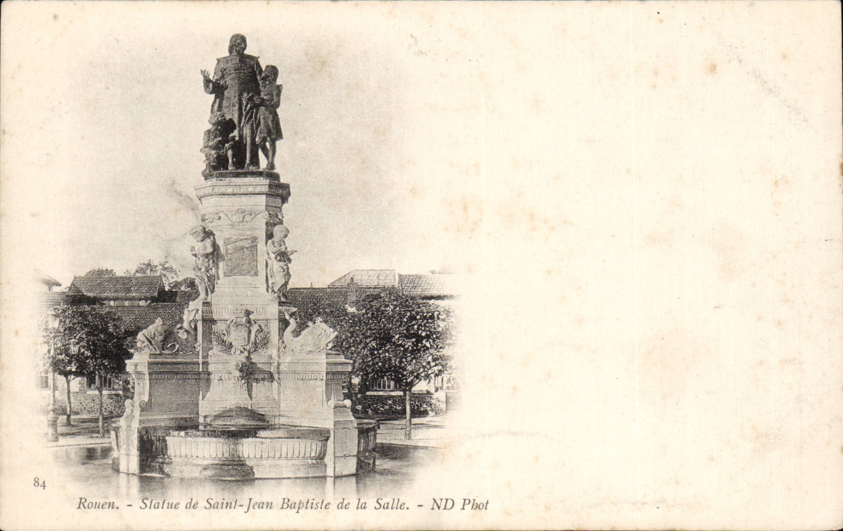 CPA Rouen Statue of Saint Jean Baptiste of the room