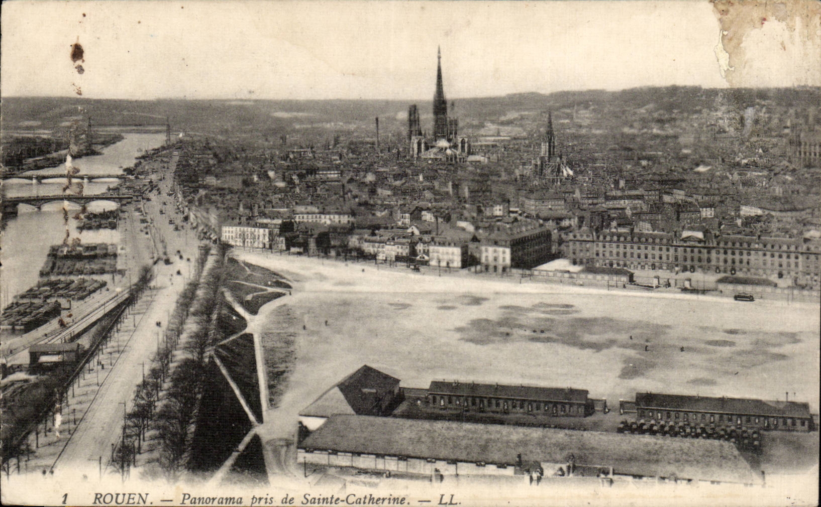 CPA Rouen Panorama taken of Sainte Catherine
