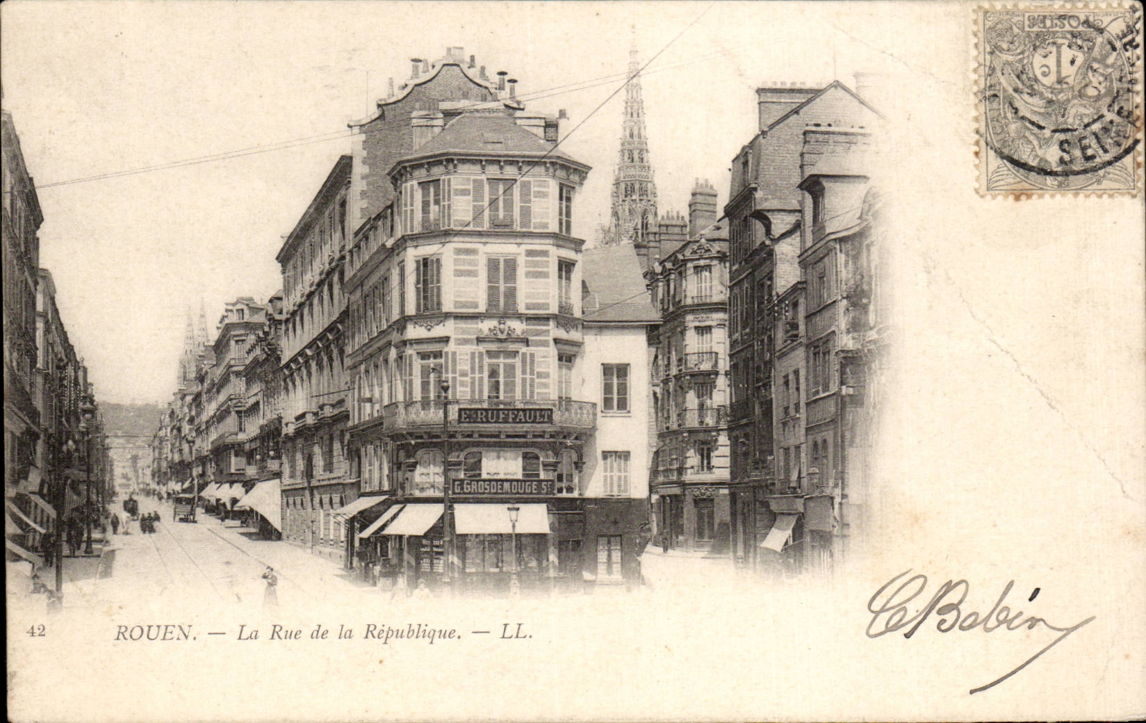 CPA Rouen the street of the Republic