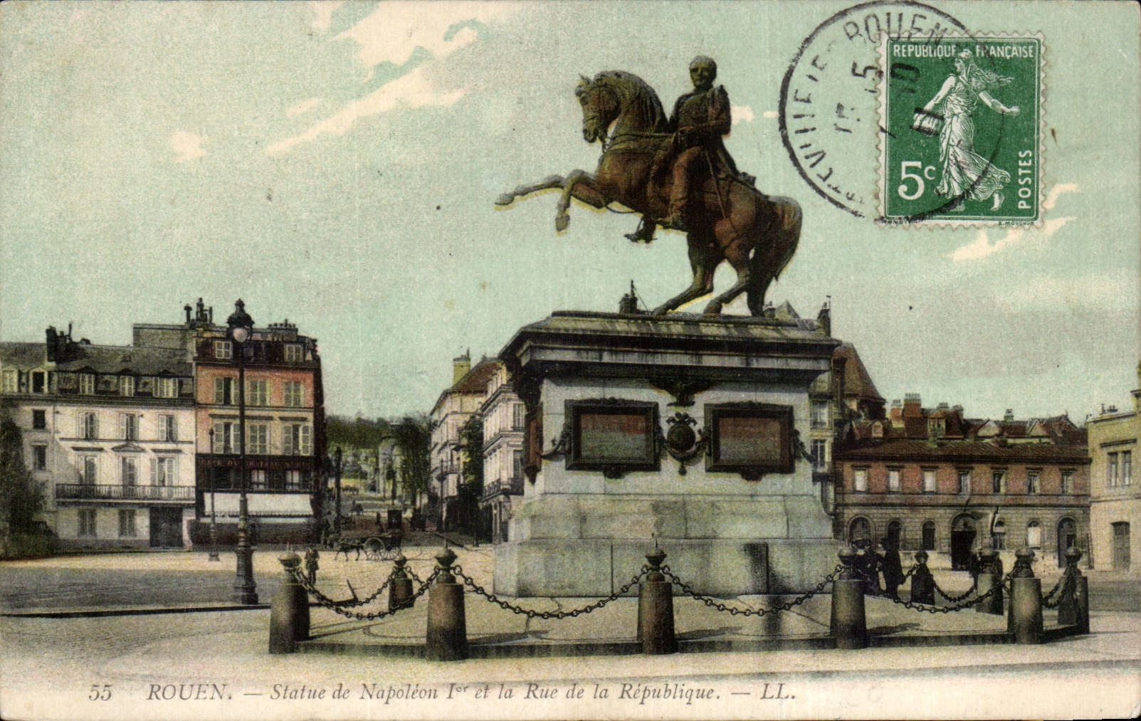 CPA Rouen Statue of Napoleon 1st and the street of the Republic