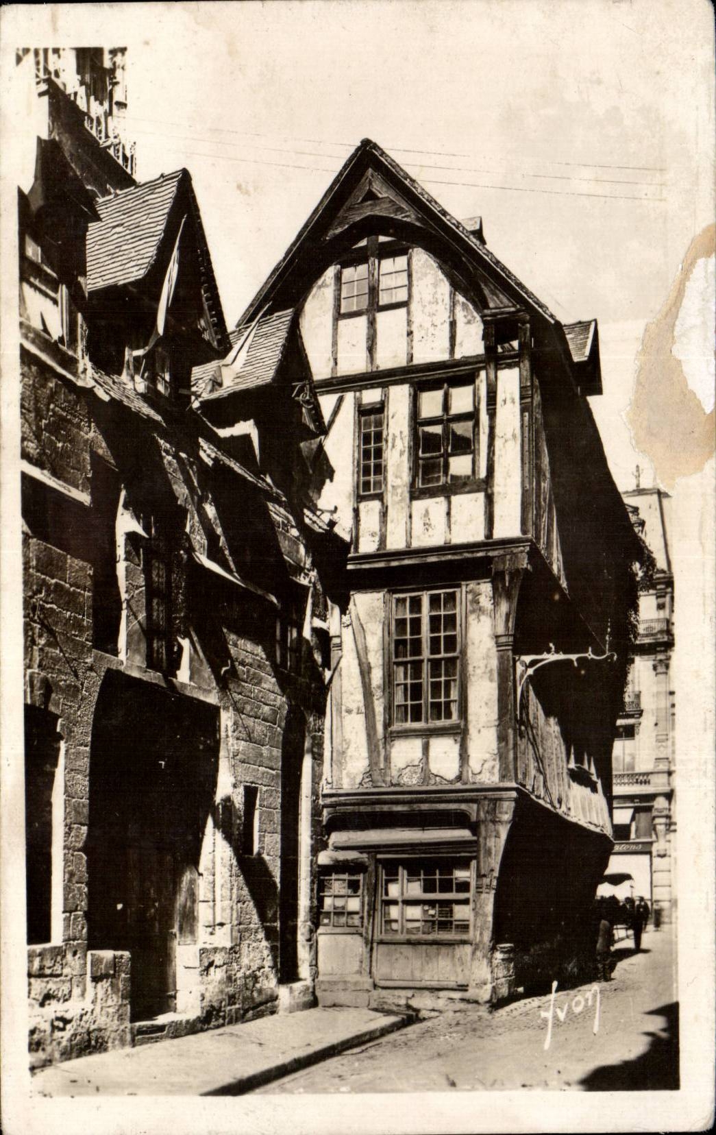 CPA Rouen Old women houses