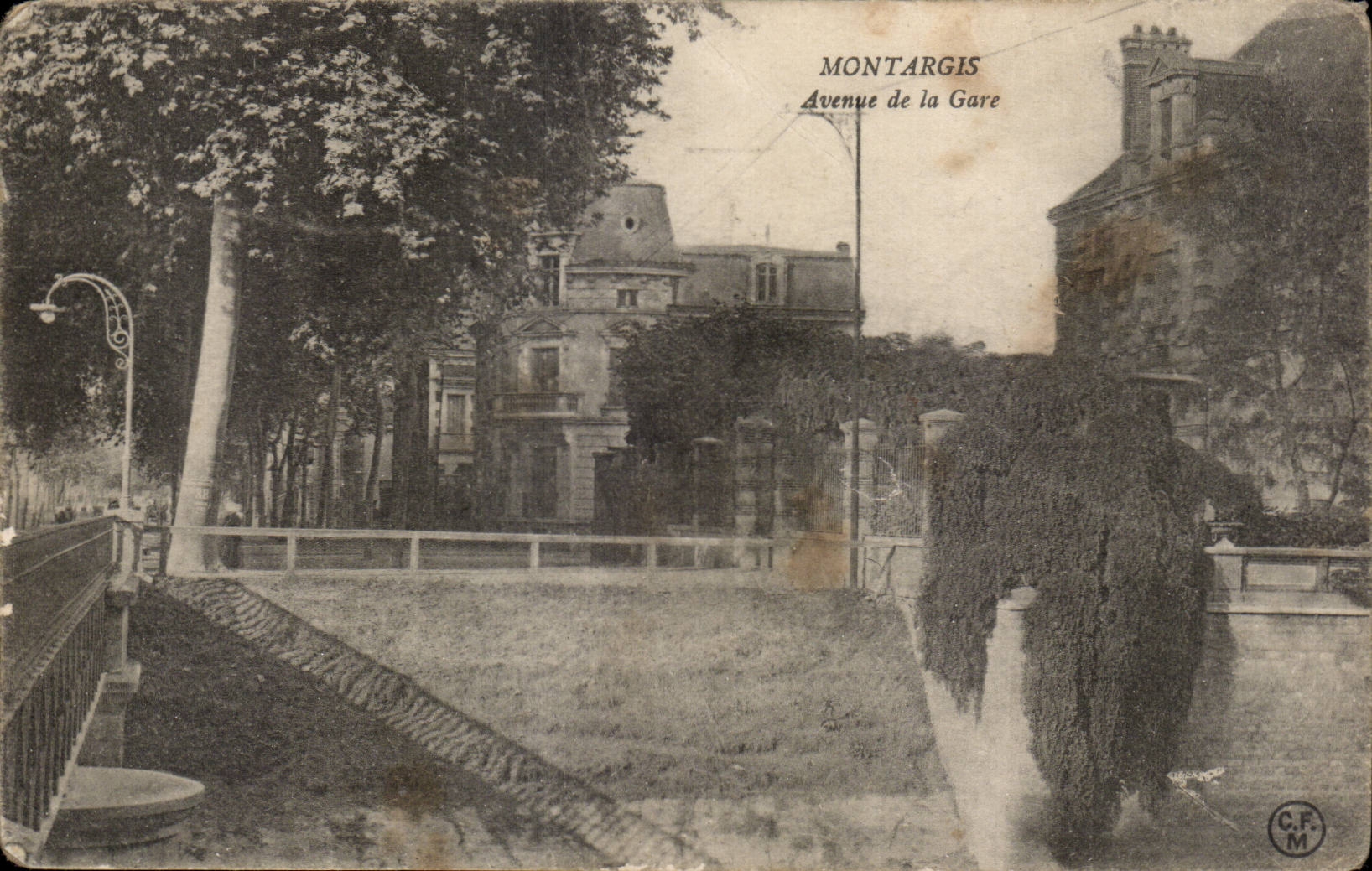 Avenida de CPA Montargis de la estacion