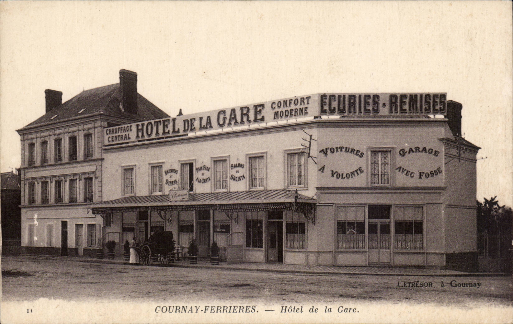 CPA Gournay Tool bags Hotel of the station