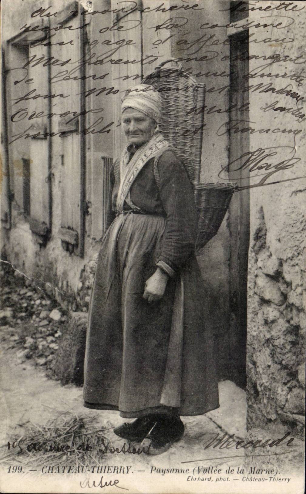 Peasant CPA Thierry Castle Valley of the Marne TOP Folklore Costume