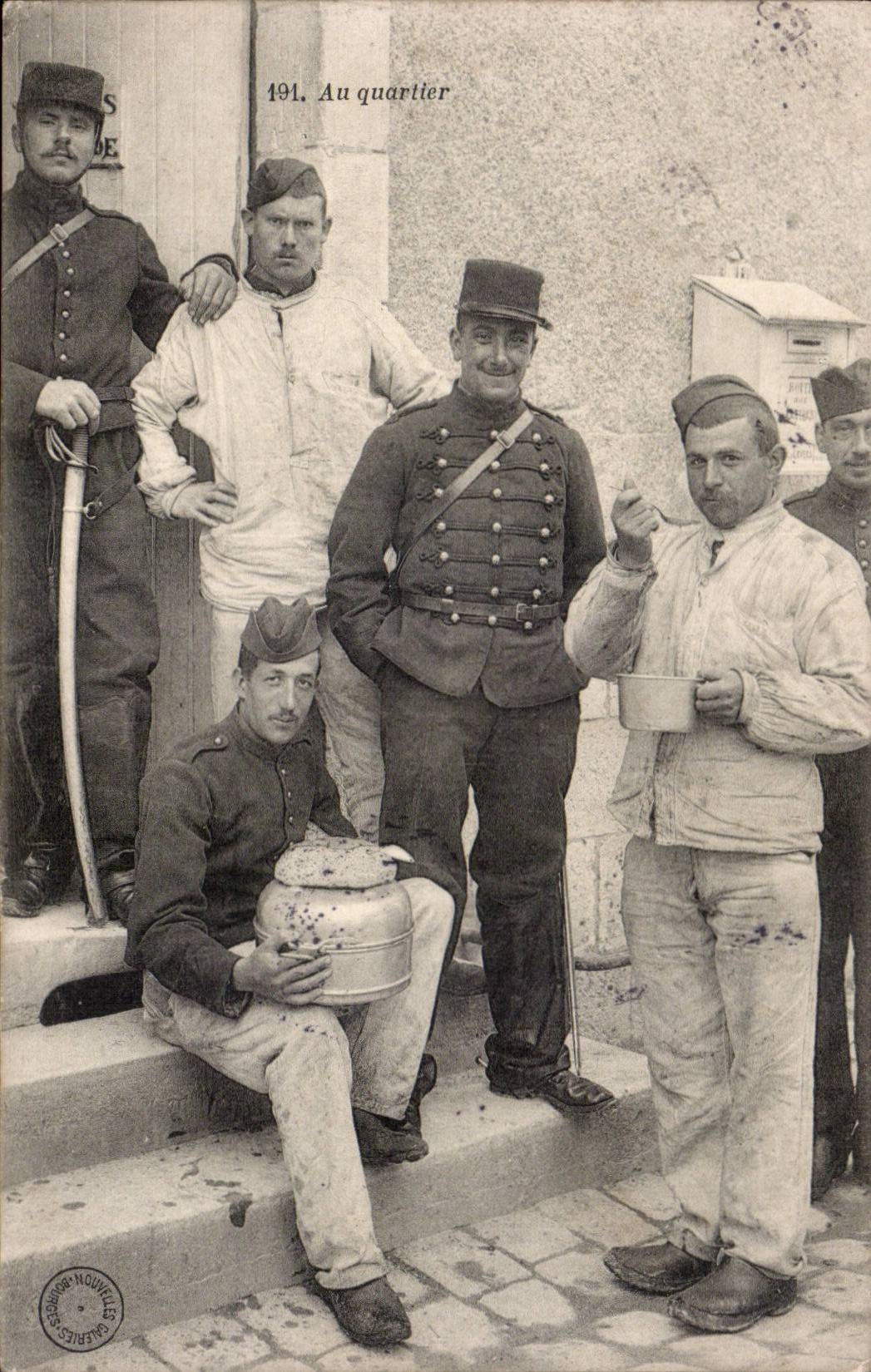 Militaria - With the District - CPA