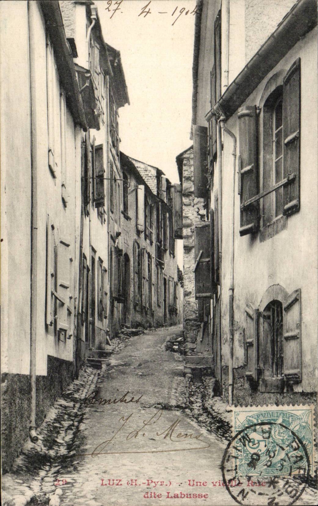 Luz - una calle vieja - CPA