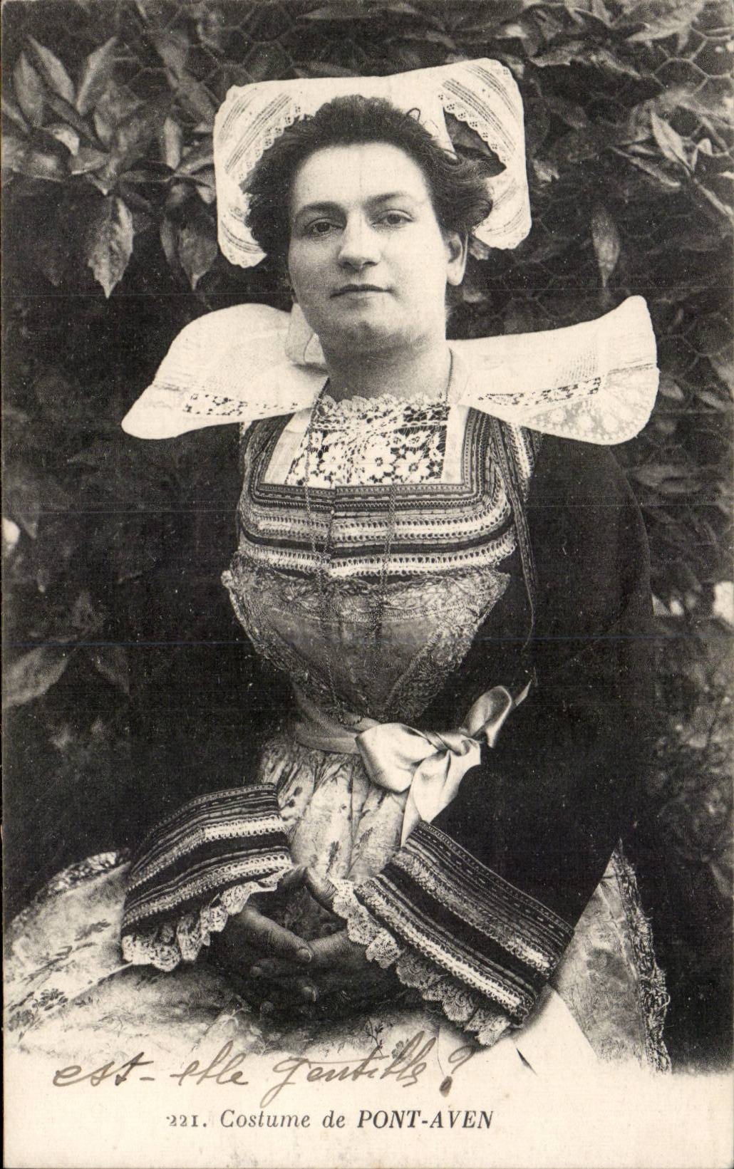 Folklore - Costumes of Bridge Swallow-hole - CPA