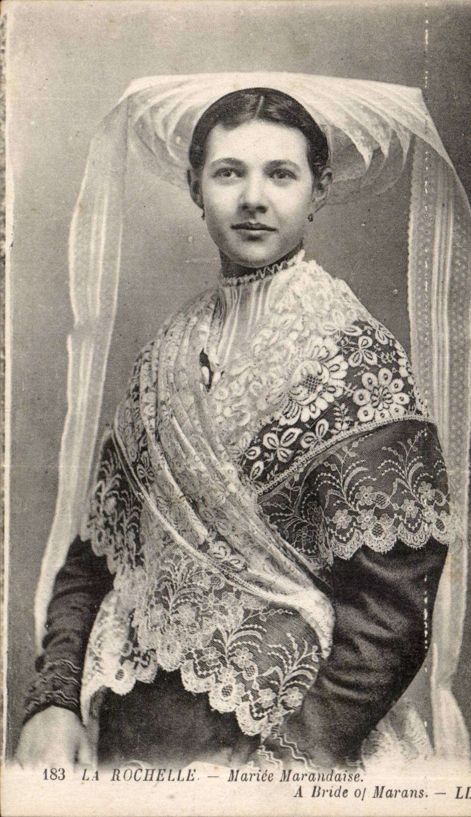 Folklore - Costumes - La Rochelle - Married Marandaise - CPA