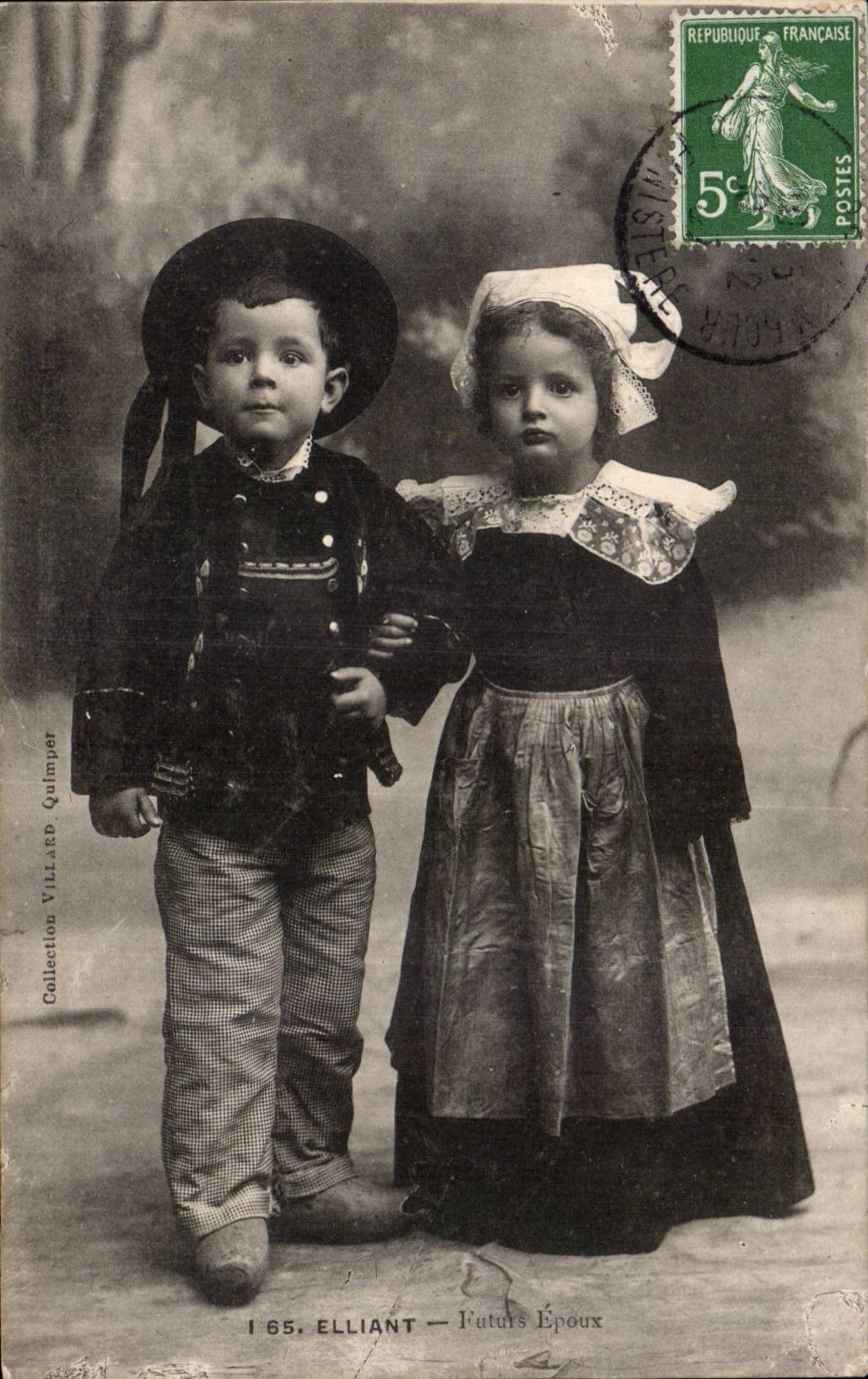 Folklore - Costumes - Elliant - Eroux Futures - CPA