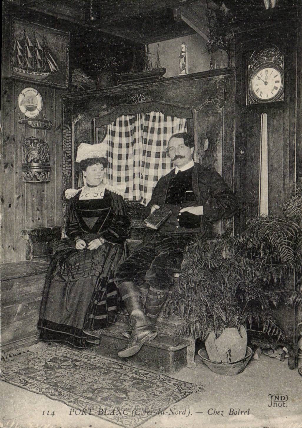 Folklore - Costumes - White Port - At Botrel - CPA