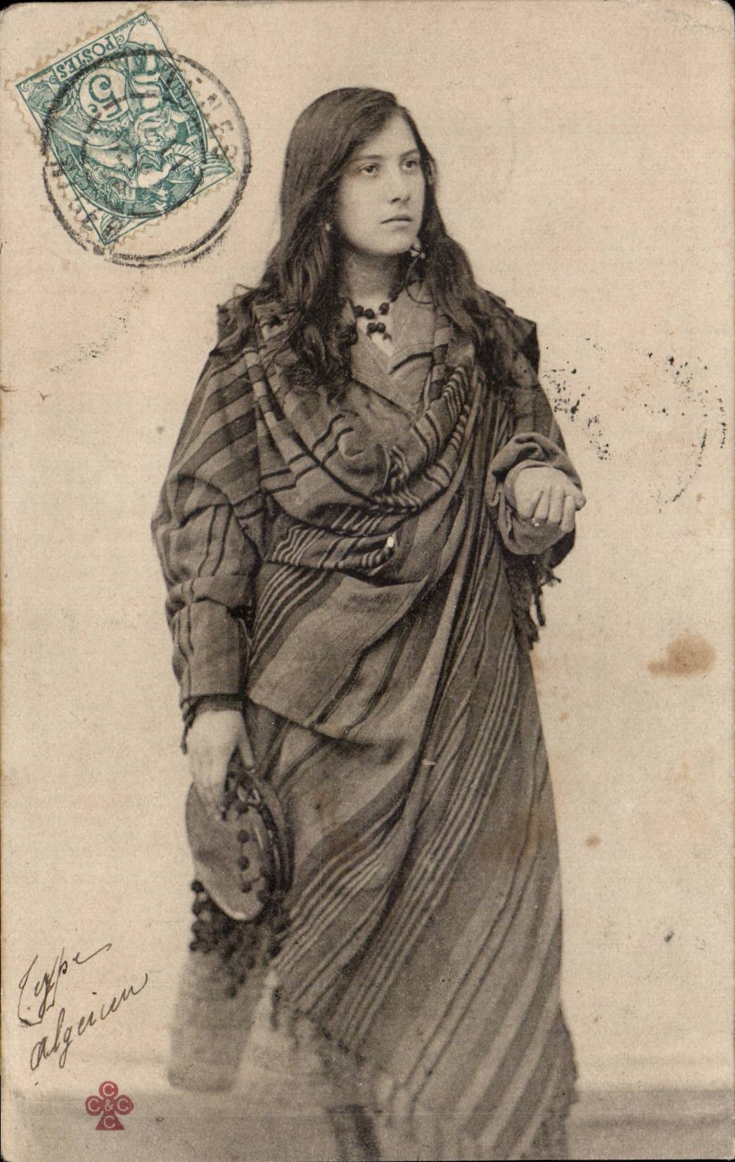 CPA Folklore Costume Woman