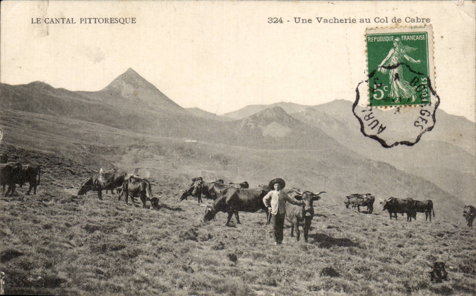 CPA Cantal a nasty trick with the collar of Pulls up