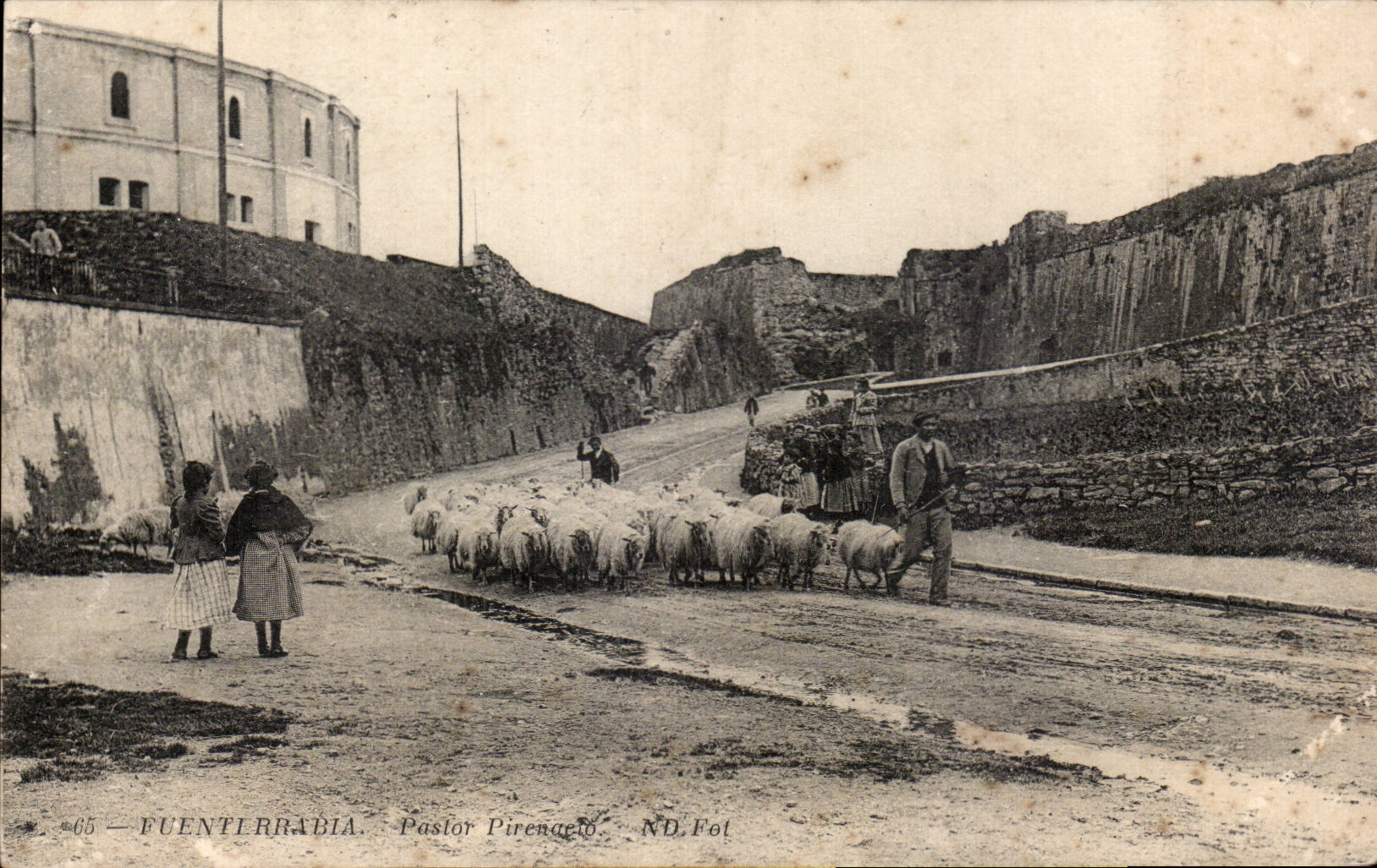 CPA Spain Fuenterrabia Pastor Pirengeto