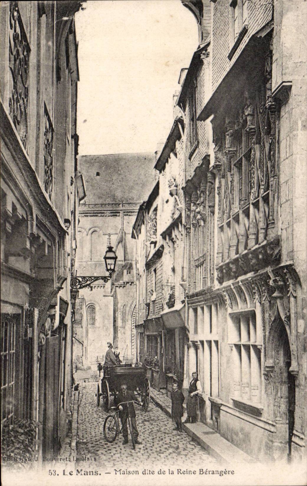 CPA Mans House known as of the Berangere Queen