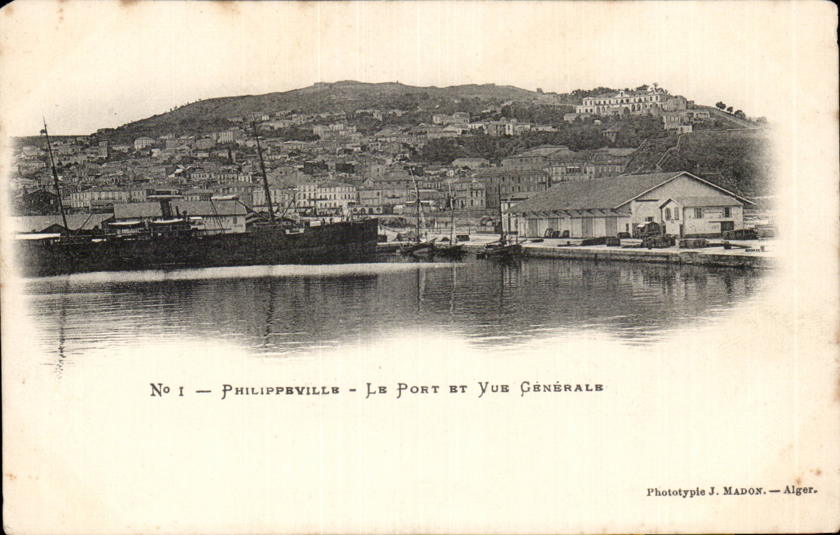 CPA Algerie Philippeville Le port et vue generale