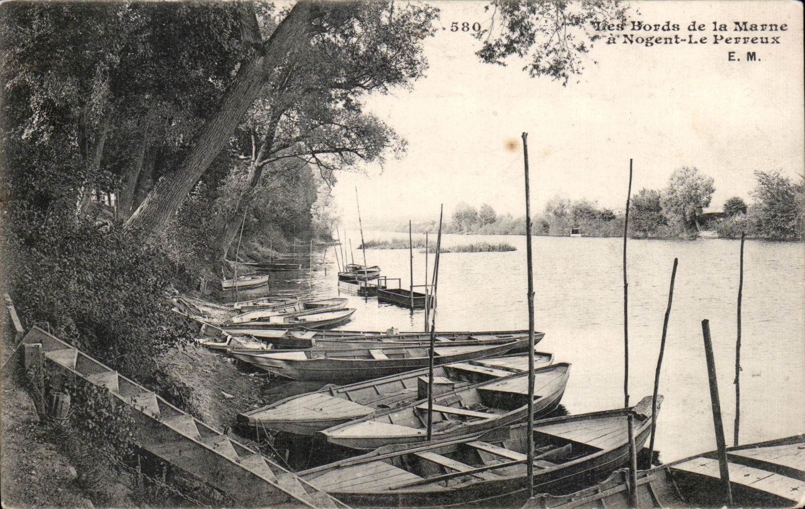 CPA the edges of the Marne has Nogent Perreux