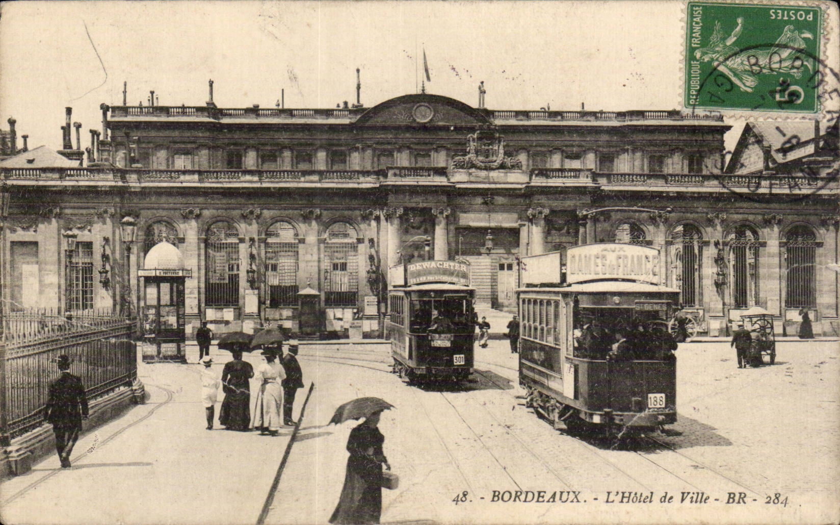 CPA Bordeaux the town hall Tram