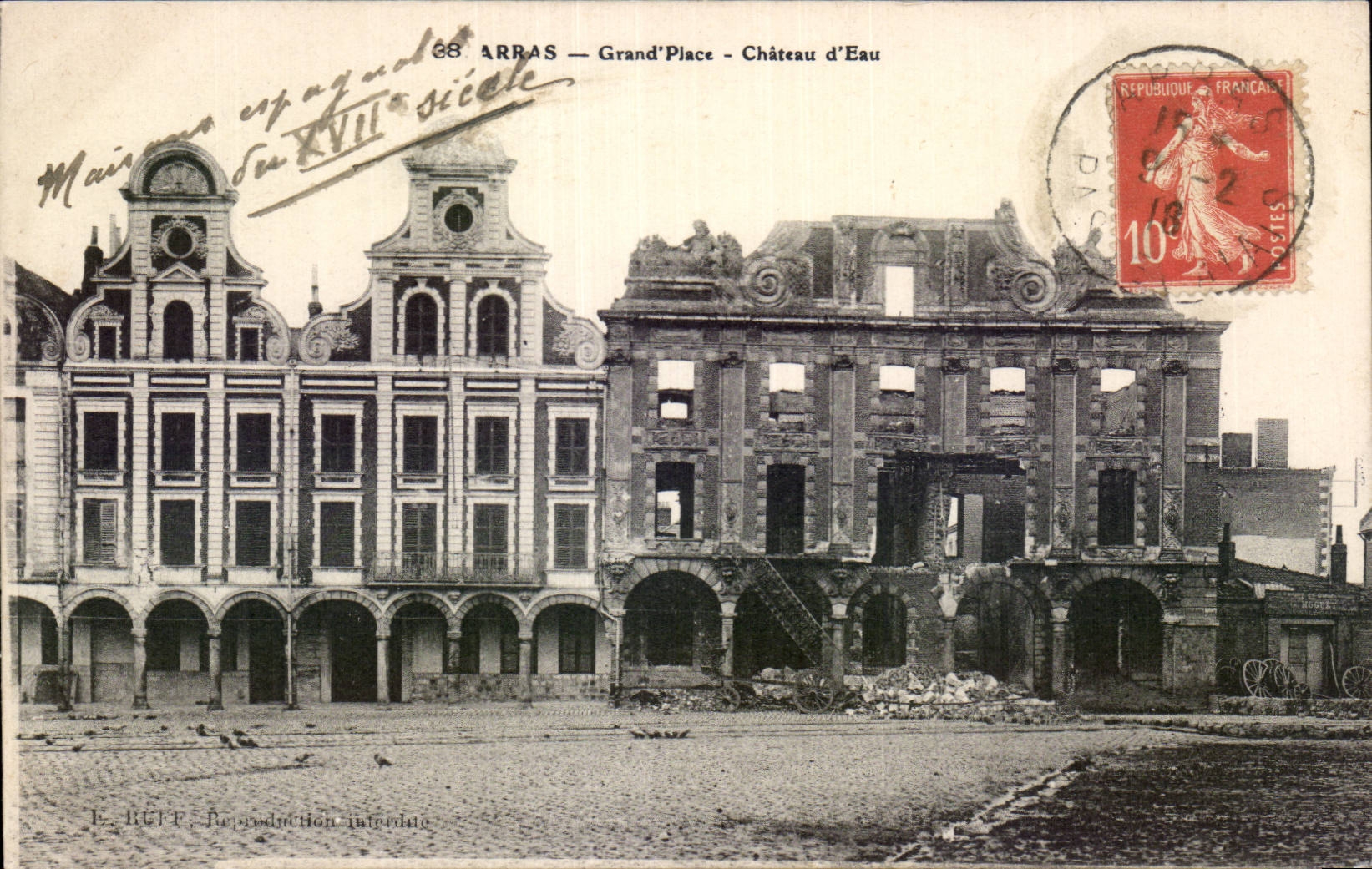 CPA Arras Grand place Chateau d'eau