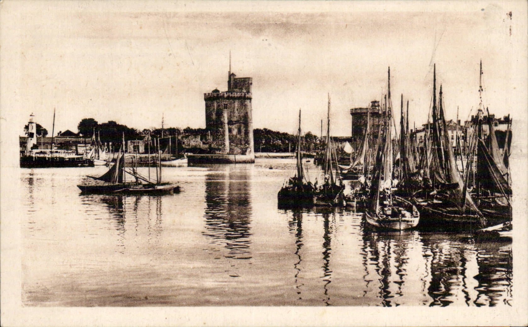 Barcos de CPA La Rochelle del pecado