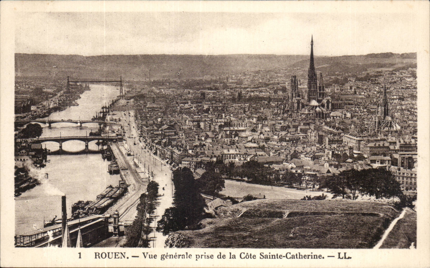 CPA Rouen View taken of the dimension Sainte Catherine