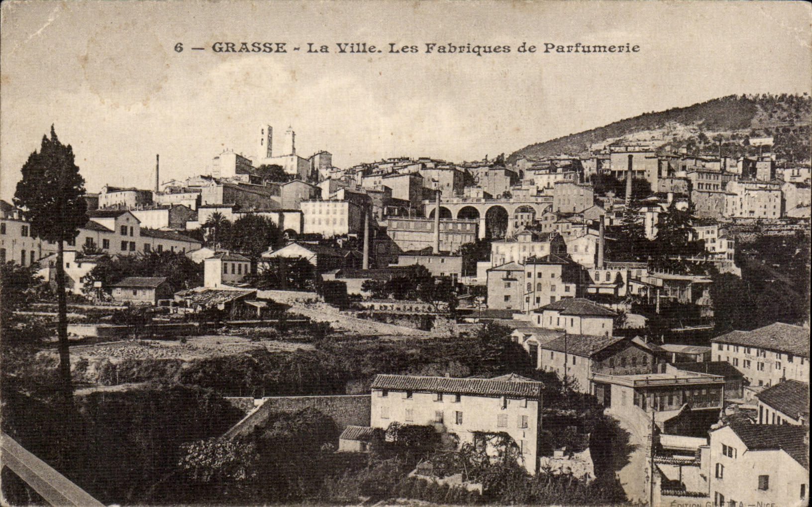 CPA graso las fabricas de la ciudad de perfumeria