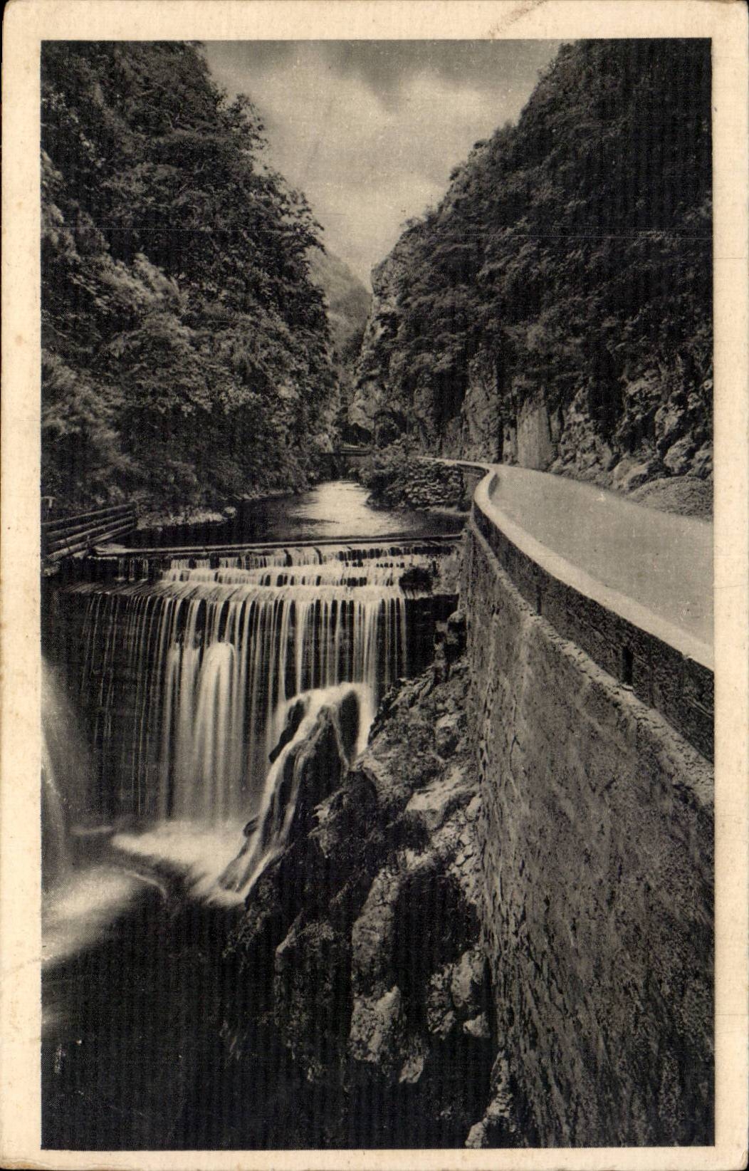 Dauphine CPA In Chartreuse the cascade of Fourvoirie