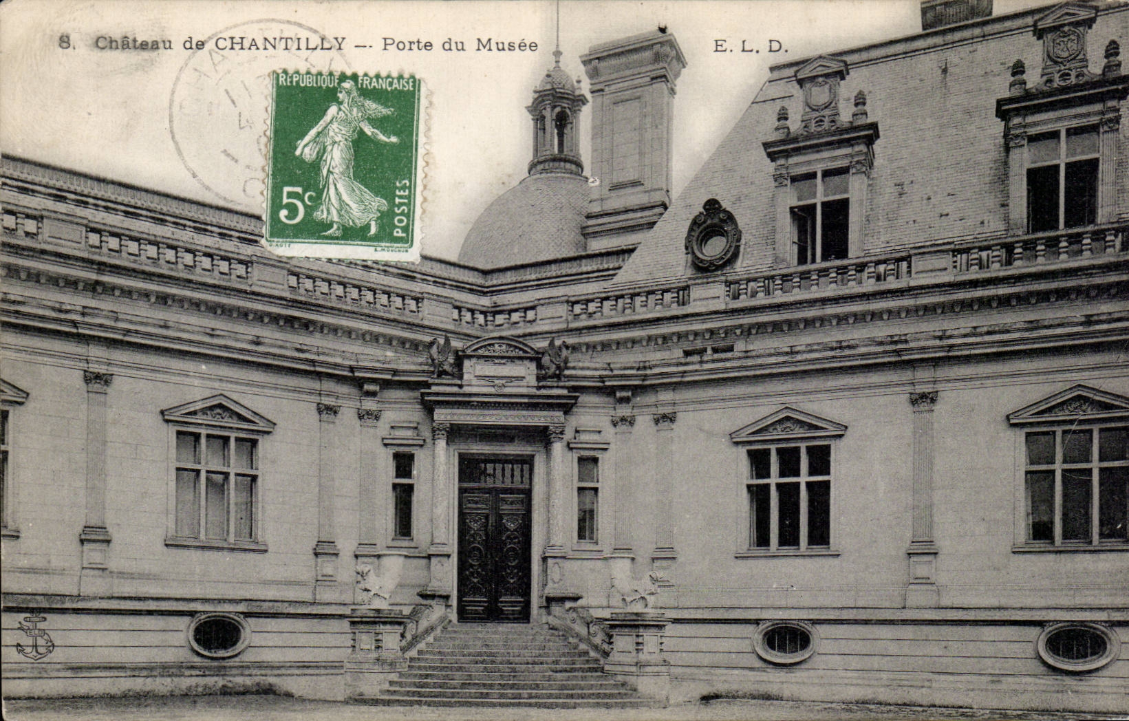 CPA Chateau de Chantilly Porte du musee