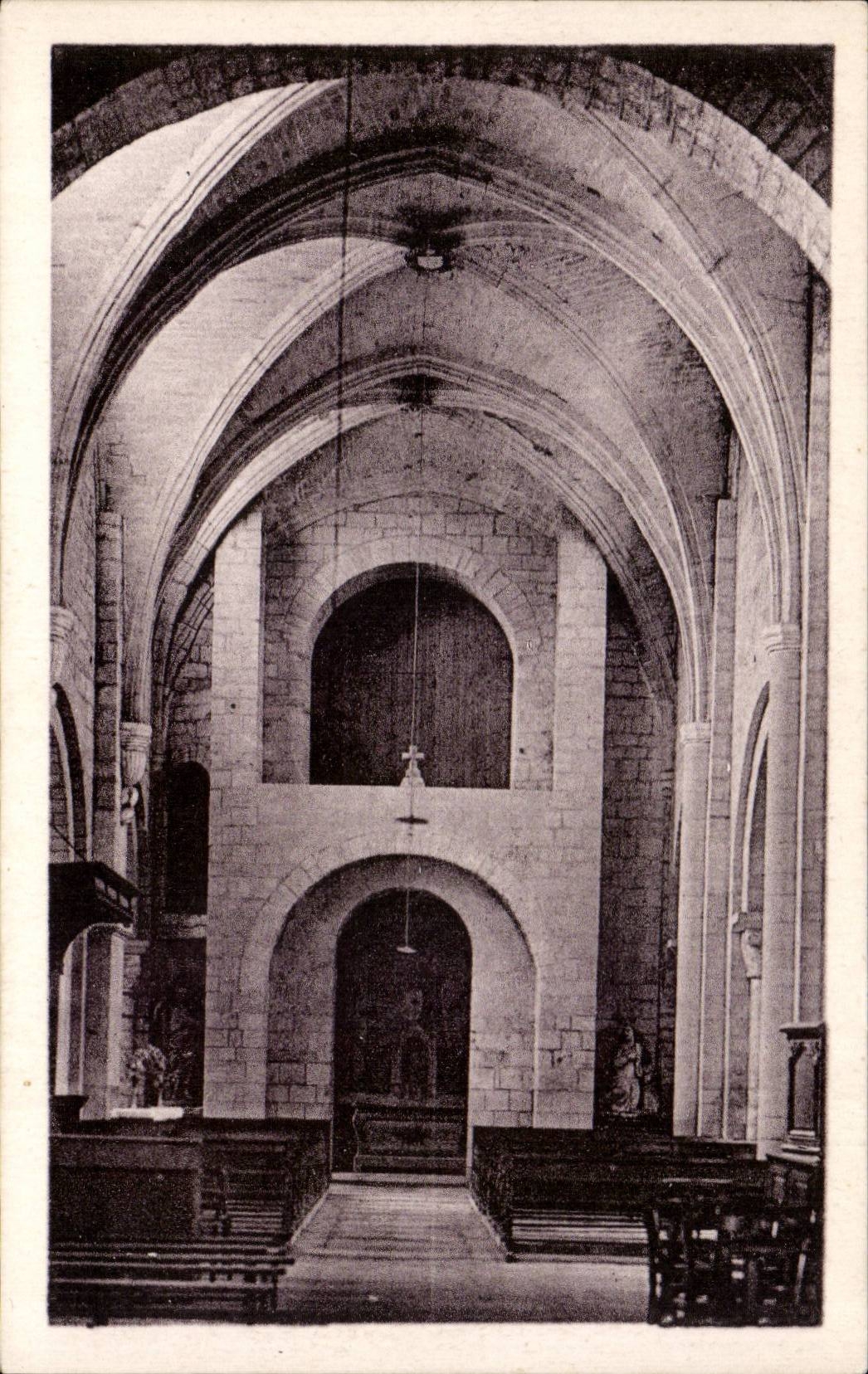 CPA Interior Morienval of the church the platform