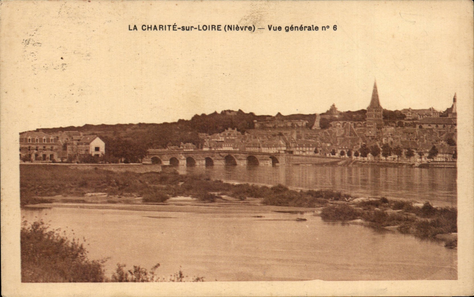 CPA Charity on the Loire View