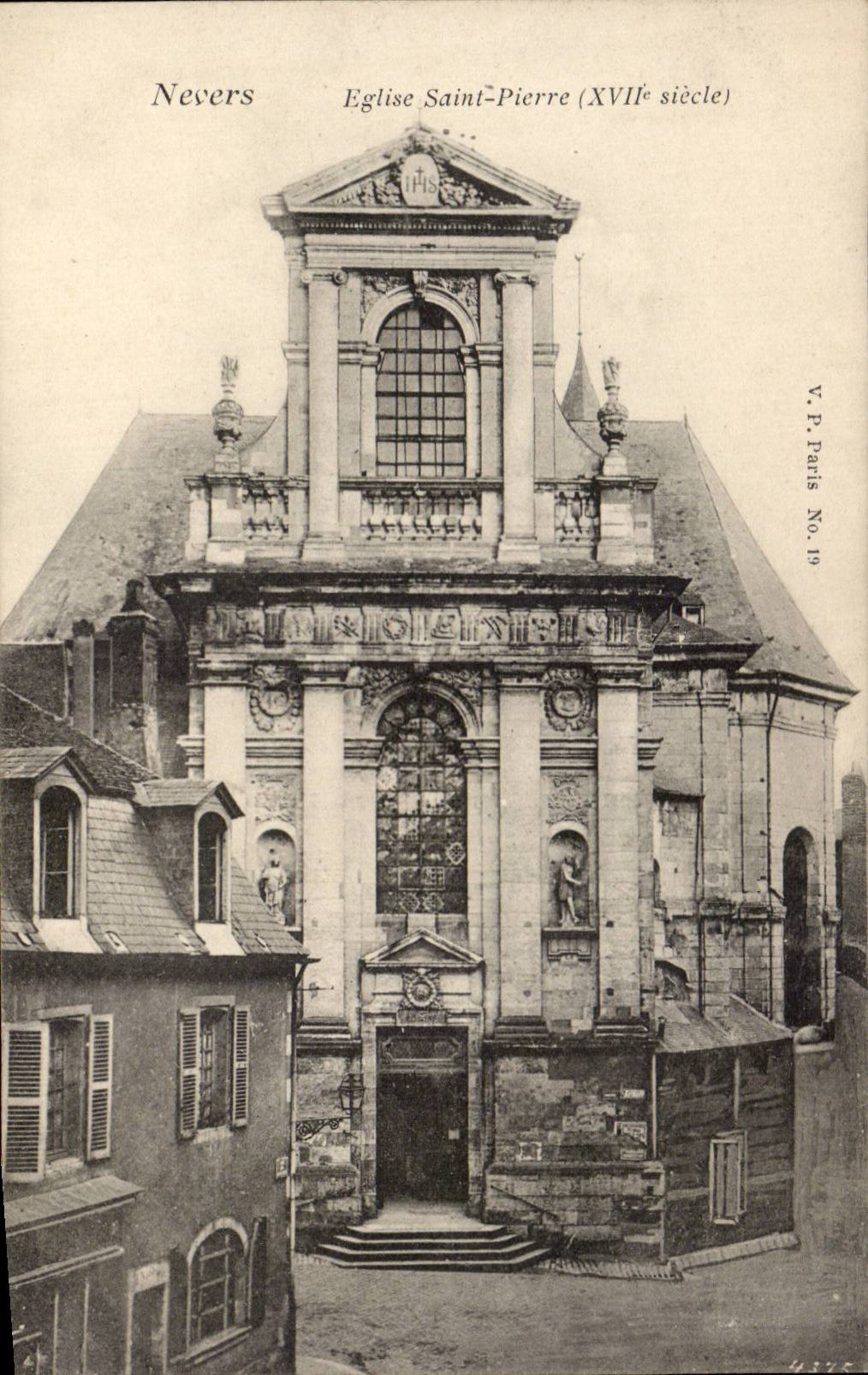 Saint Pierre de la iglesia de CPA Nevers