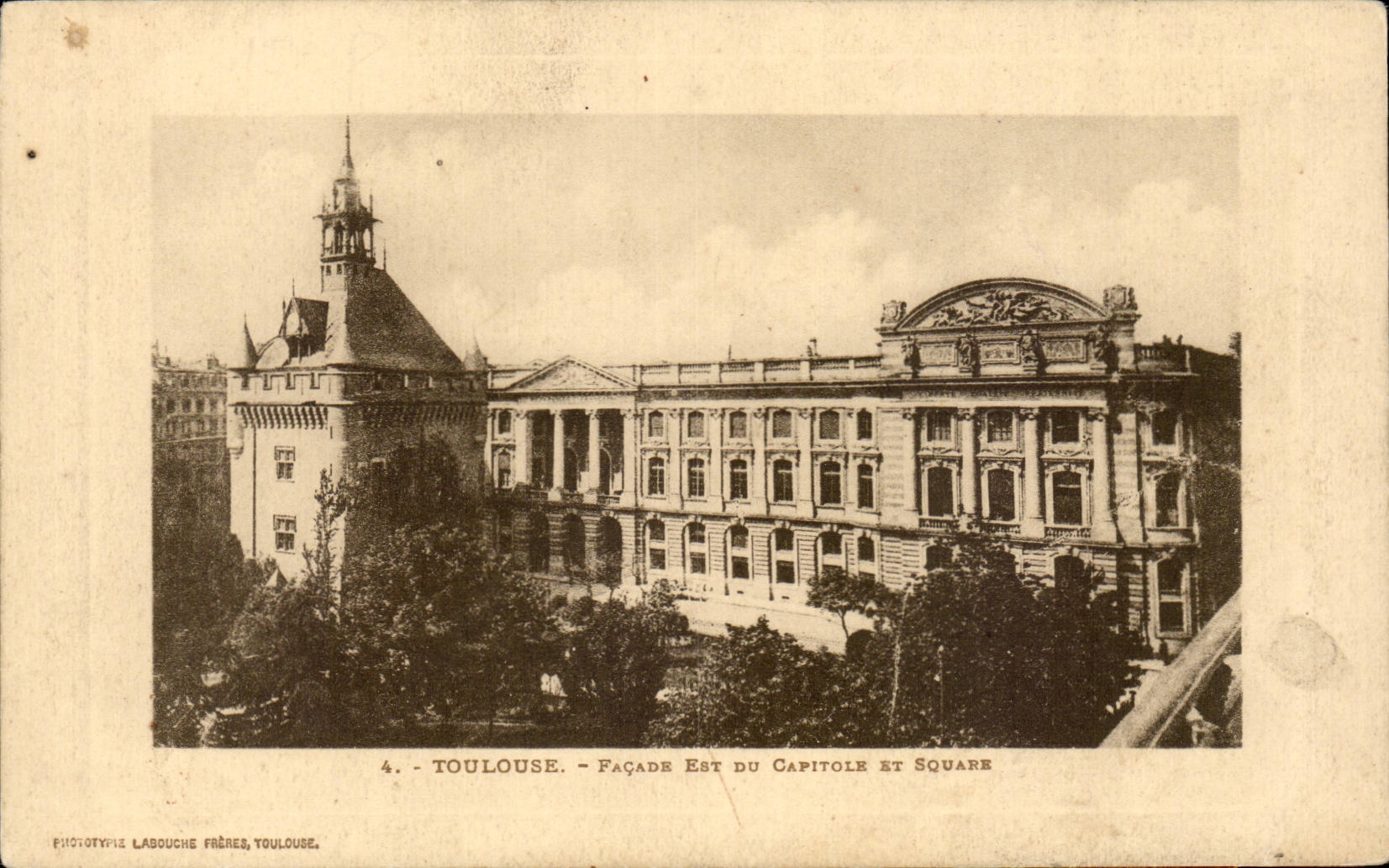 CPA Toulouse Facade Is of Capitole and public garden